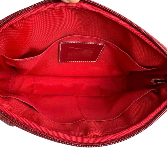 Coach Signature Red Patent Leather Accents Handbag Clutch Make up Case Women’s - Picture 17 of 17